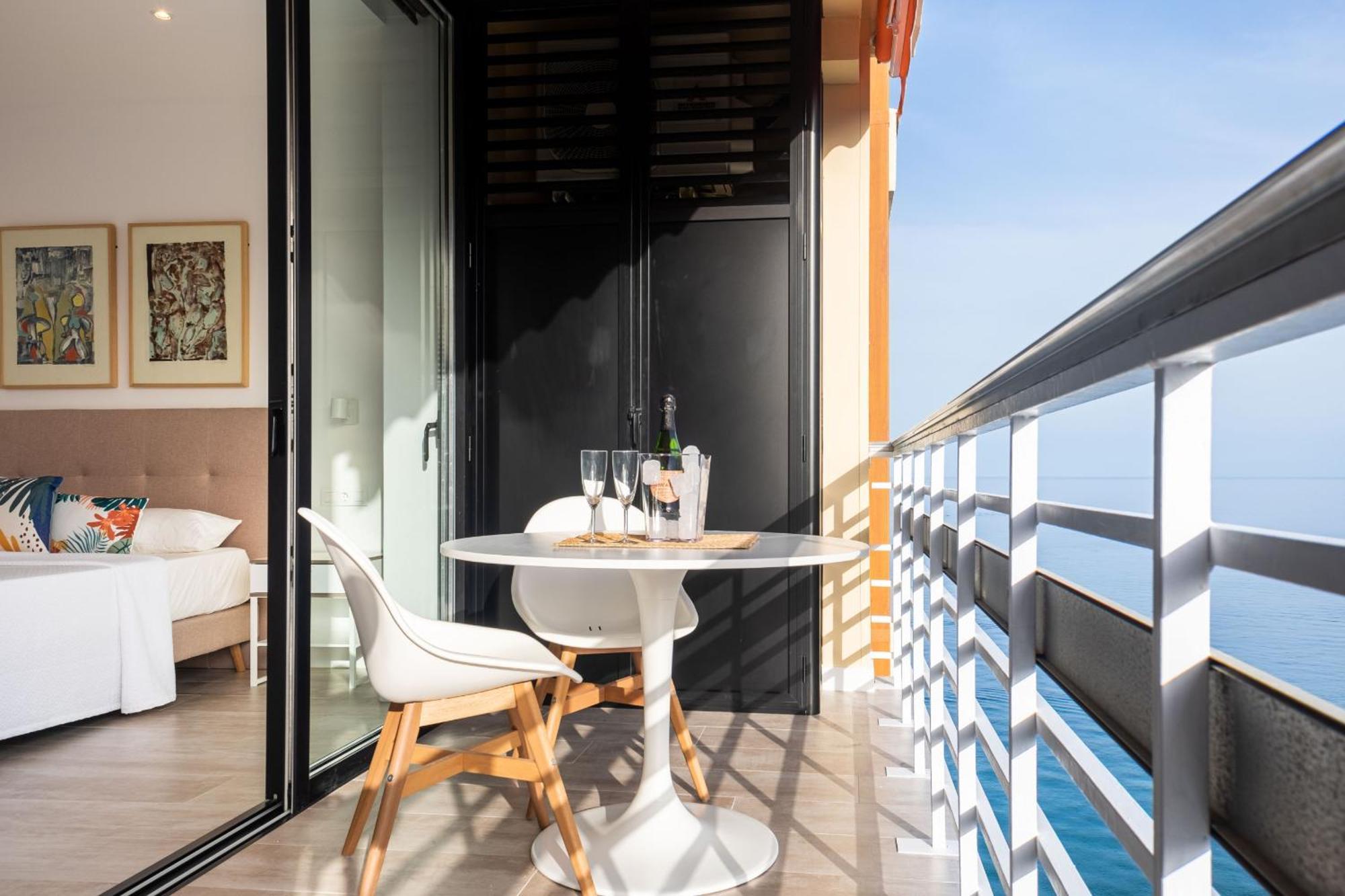 Fabuloso Apartamento Con Increibles Vistas Al Mar توريمولينوس المظهر الخارجي الصورة